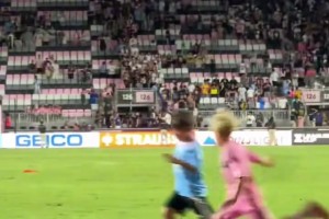 曼纳：尤文球衣为胜利而造，那不勒斯的球衣为梦想而造（曼纳：尤文战袍铸就胜利，那不勒斯球衣承载梦想）