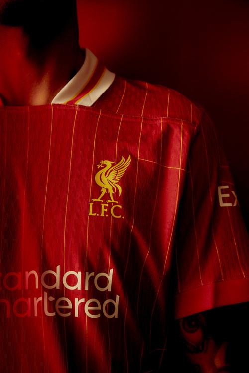 立竿见影，凯恩替补出场30分钟个人戴帽拜仁打进4球（凯恩替补登场仅半小时戴帽，拜仁火力全开轰入四球）