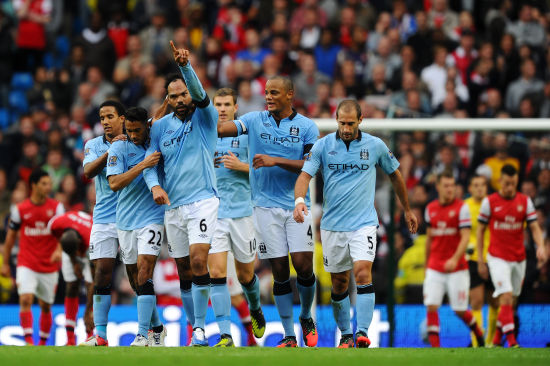 孔蒂：祝贺球员们，必须对他们说谢谢、谢谢、再谢谢（孔蒂：祝贺全队，向球员们连连致谢）