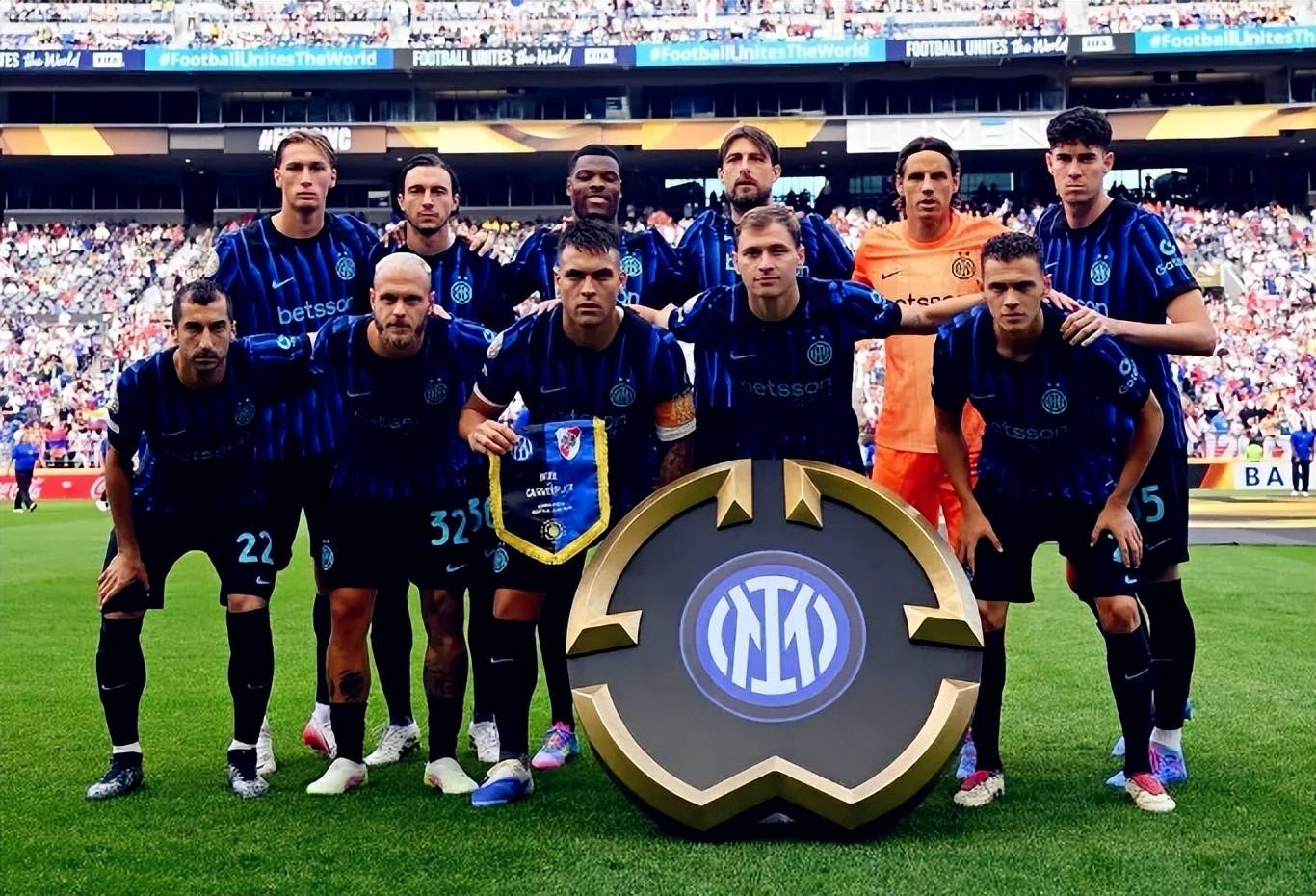 阿尔梅达谈德比失利：我很难过，球队总在关键比赛中失误（阿尔梅达评德比败局：心情沉重，关键战球队屡犯错）