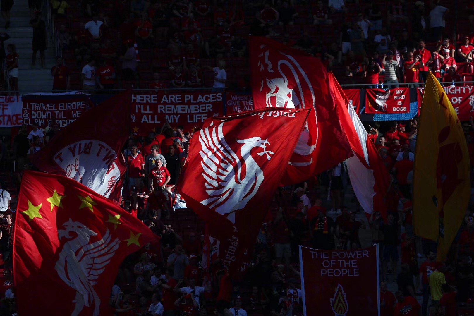 英媒：巴萨计划未来几周与曼联就买断拉什福德展开正式谈判（英媒：巴萨拟近期与曼联就拉什福德永久转会开启正式谈判）