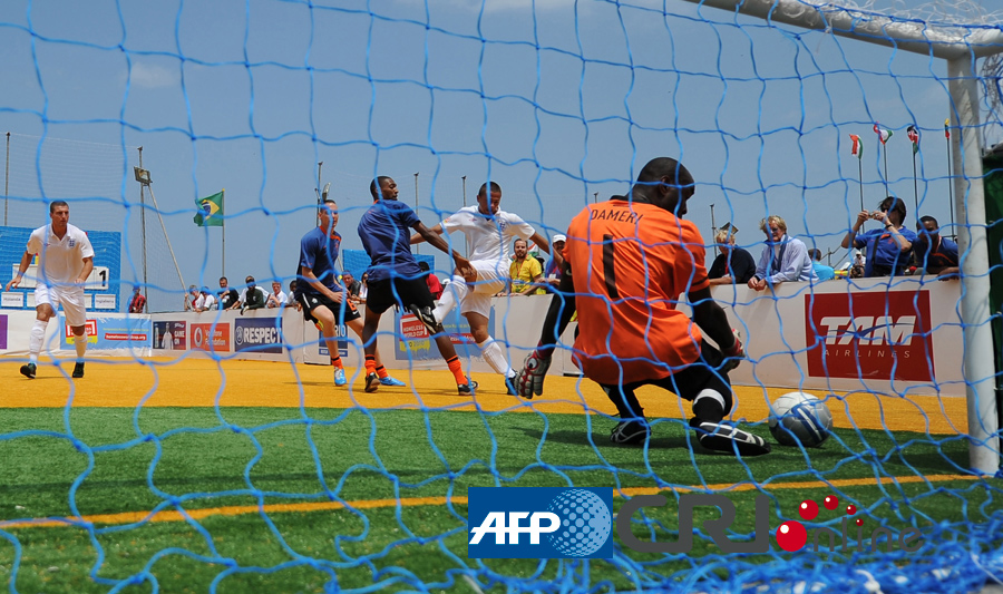 篮球NBA球队教练讨论轮换阵容（NBA球队教练研讨轮换阵容方案）