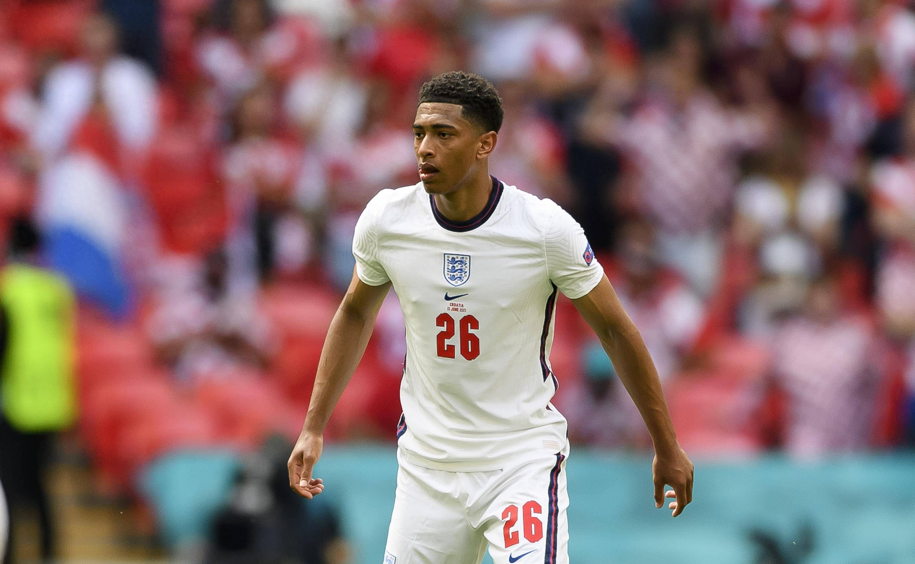 热火140-123大胜快船送其五连败 伦纳德36分哈登11分难救主（热火140-123击溃快船送其五连败 伦纳德36分、哈登11分仍难改败局）