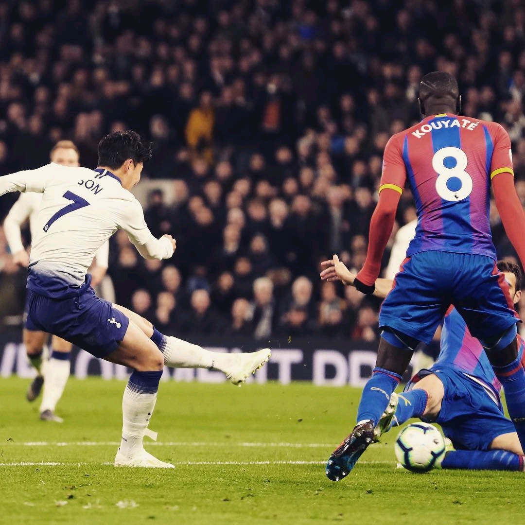 图片报：多特内部认为小贝林踢得过于保守，不过仍然信任他（图片报：多特内部认为小贝林风格偏谨慎，但对他的信任未动摇）