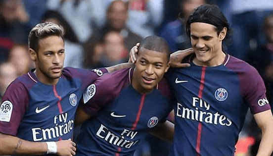 孙兴慜结束十年热刺生涯，当之无愧亚洲一哥（孙兴慜告别热刺十年征程，亚洲一哥实至名归）